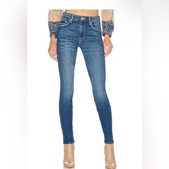 MOTHER Denim - MOTHER The Looker in color Where is my mind size 24 current retail $248.
